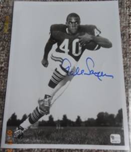 signed Gale Sayers action shot Global Cert 8x10 photo